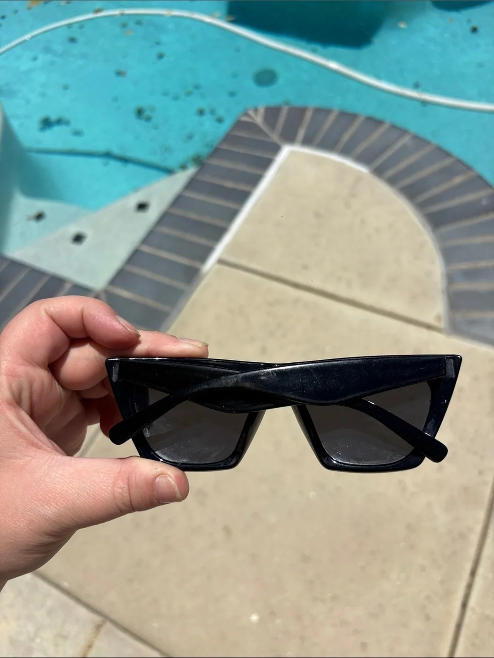 Classic Black Cat-Eye Sunglasses